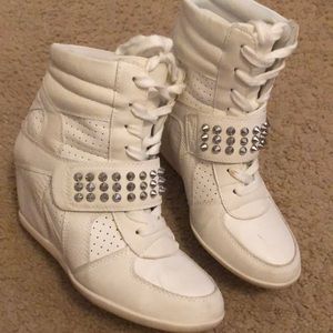 ALDO white wedge sneakers/ boots size 7.5